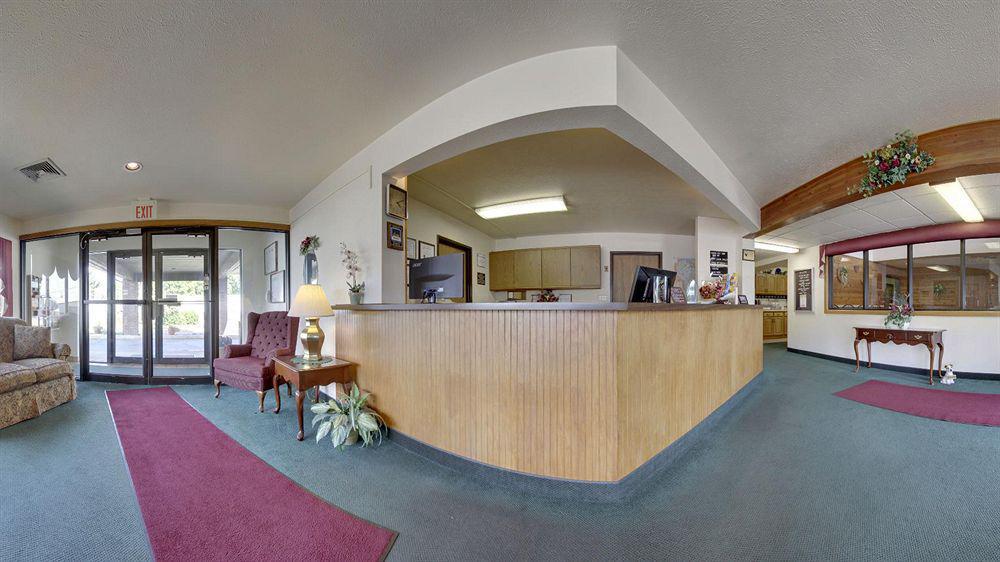 West Lake Lodge Shawano Exterior photo